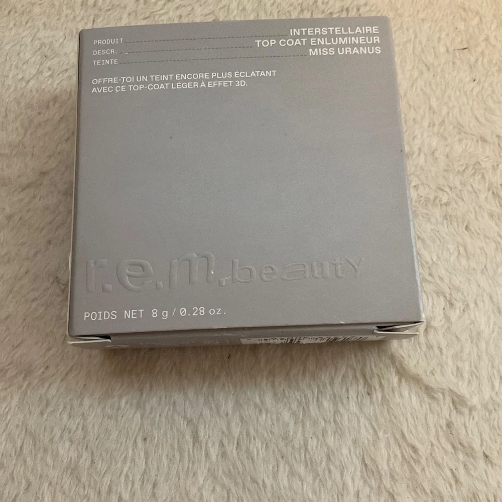 r.e.m. beauty Interstellaire Top Coat - Miss Uranus (Silver)